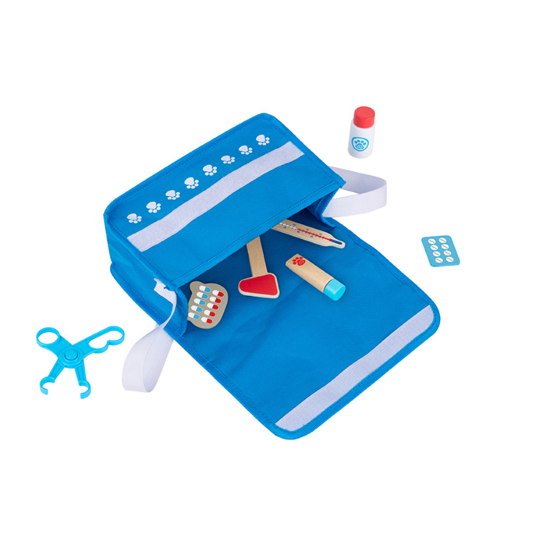 Little Pet Vet Play Set in Carry Bag