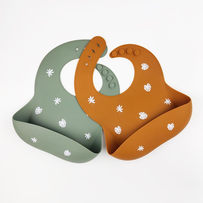 Platinum Silicone Bib - Buck Leaf