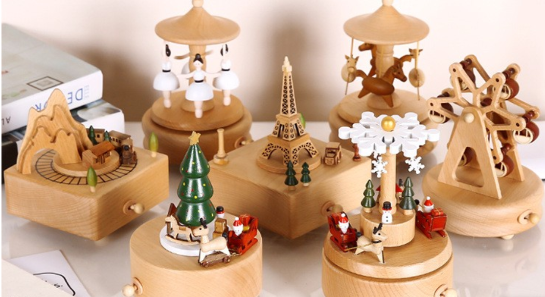 Dubai Sailing Hotel Wooden Music Box