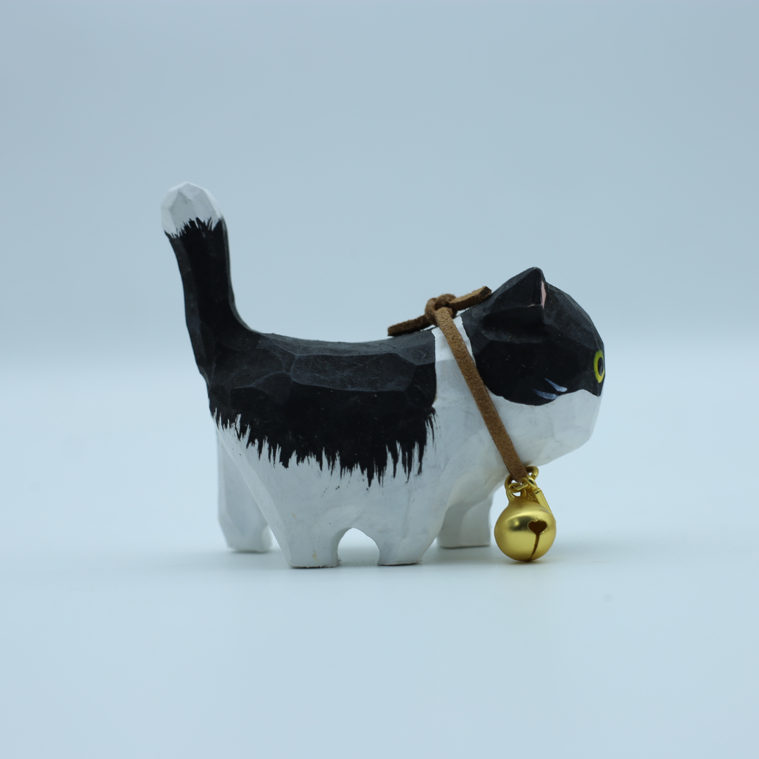 Hand Carved Black Cat - 7cm