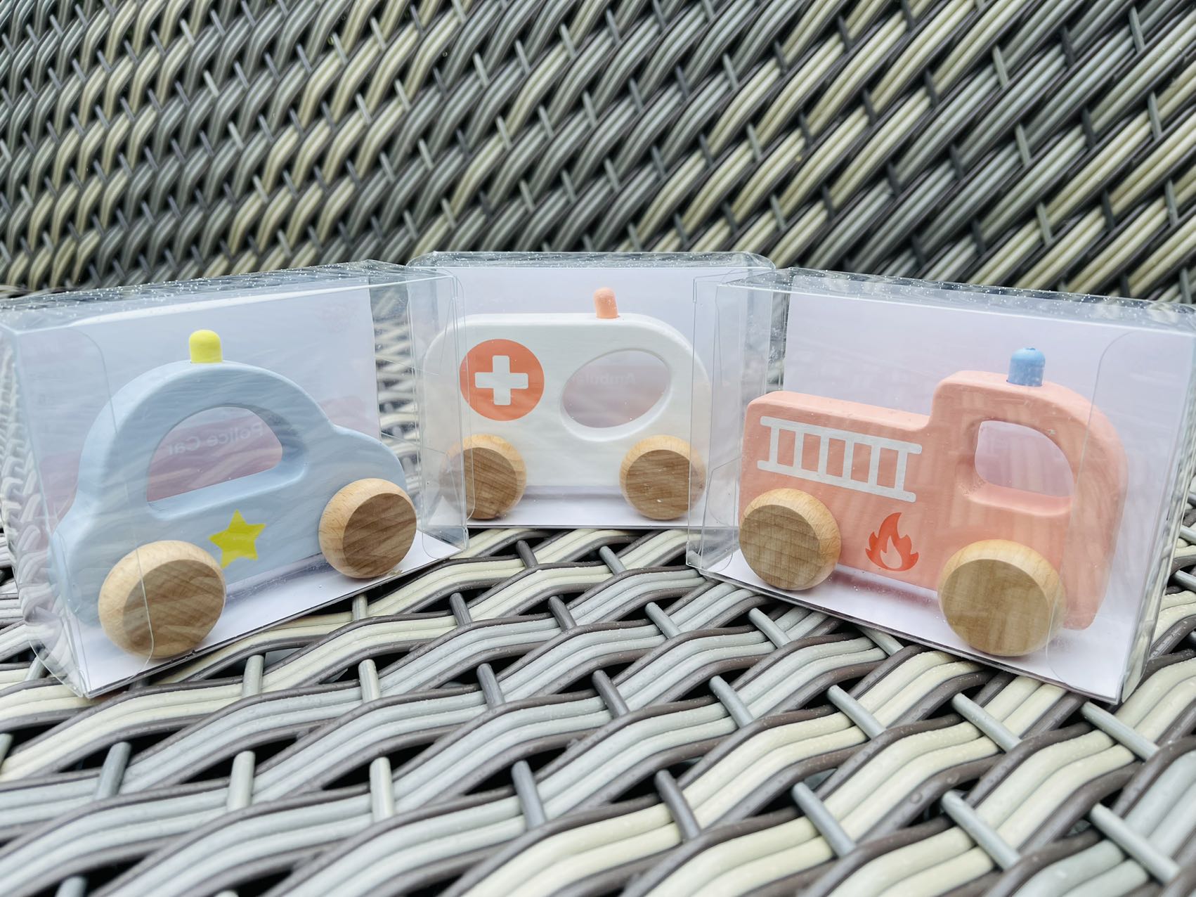 Tooky-Toy-Wooden-Roller-Police-Car-Macarons-Colour-Medium-Size
